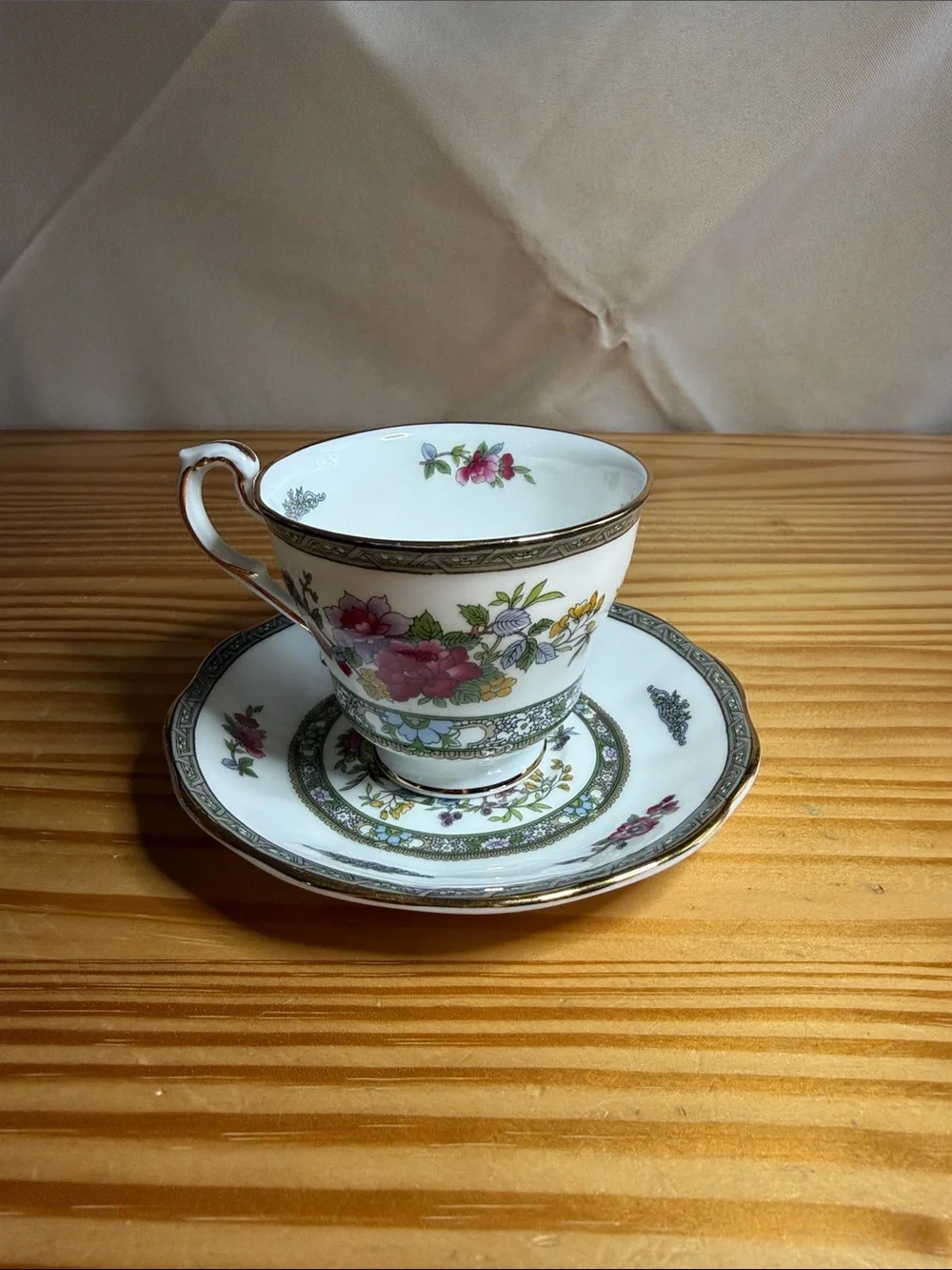 Vintage Royal Albert Paragon Tree of Kashmir Teacup Saucer Set
